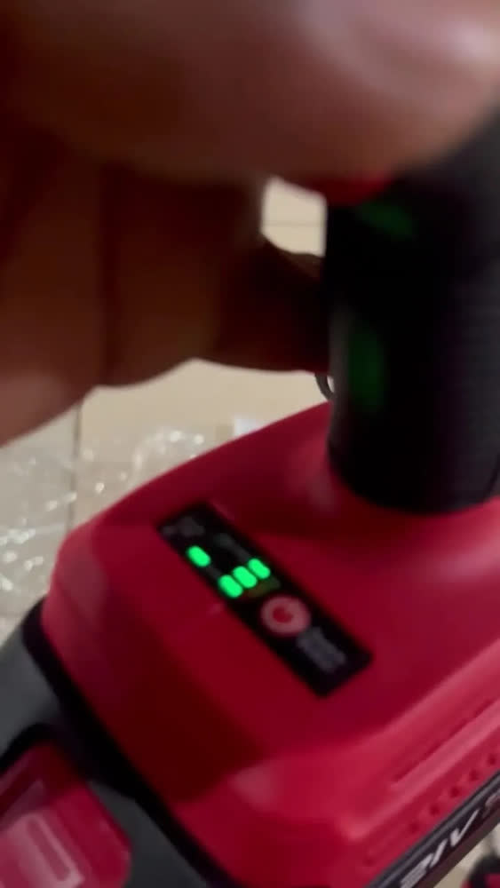 foto de Chave De Impacto Potente Brushless Bivolt Profissional Com 2 Baterias