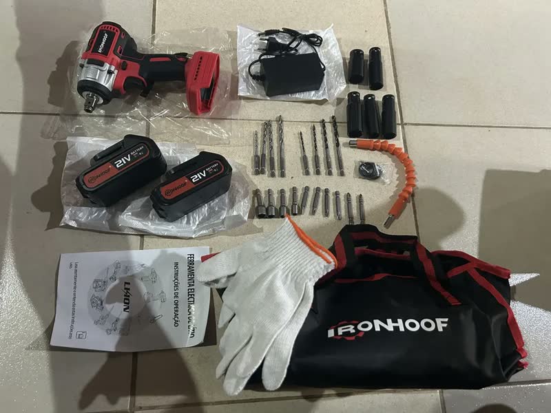 foto de Chave De Impacto Potente Brushless Bivolt Profissional Com 2 Baterias